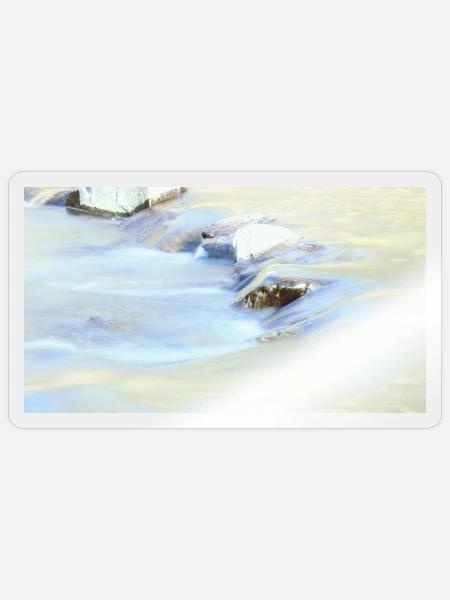 Lichtfluss am Wasser - Sticker Größe S (10 x 10 cm) - Transparent glänzend