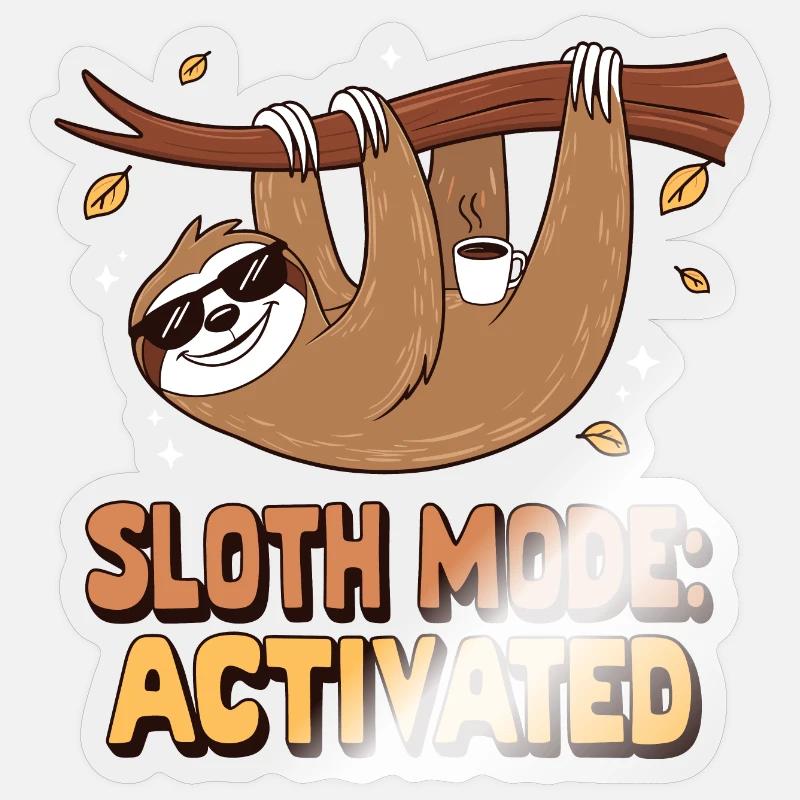 Faultier mit Kaffee – Sloth Mode Sticker Größe S (10 x 10 cm)