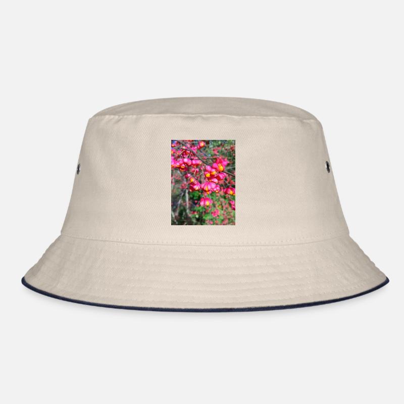 Spindle tree Bucket Hat