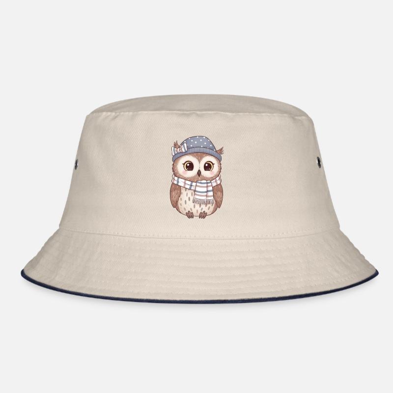 Hibou d’hiver avec écharpe et chapeau Bob