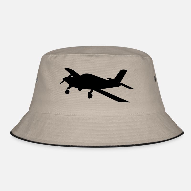 Pilote d'avion Morane volant Bob