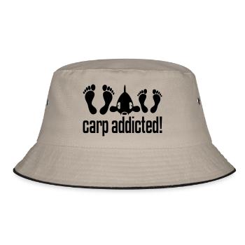 CARP ADDICTED! - Bucket Hat - Khaki/Schwarz - Vorne