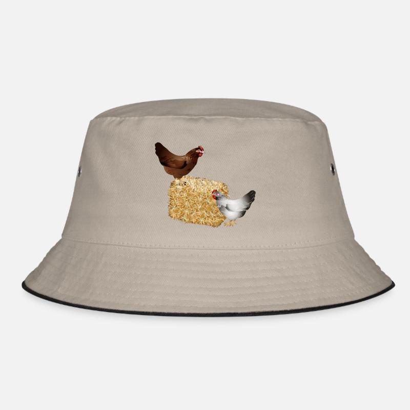 zwei Hühner auf einen Strohballen Bucket Hat