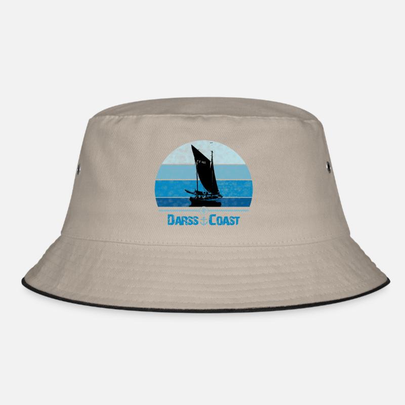 Darss Coast mit Zeesboot Bucket Hat