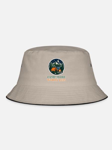 Camp More Worry Less – Retro Camping Abzeichen - Bucket Hat - Khaki/Schwarz