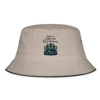 Willkommen im Garten - Kräuterhexe - Naturheilerin - Bucket Hat - Khaki/Schwarz - Vorne