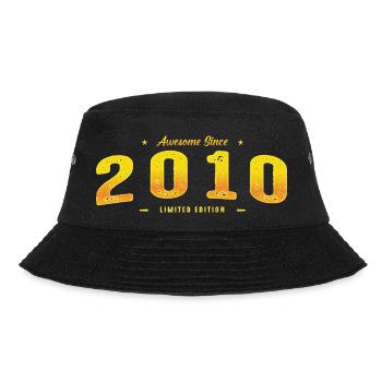 Genial seit 2010 Geburtsjahr - Jahrgang 15. - Bucket Hat - Schwarz - Vorne - Lela (165cm)
