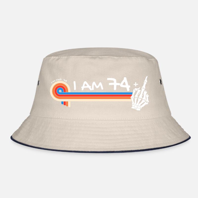 Ich bin 74 plus Mittelfinger - 75. Geburtstag Bucket Hat