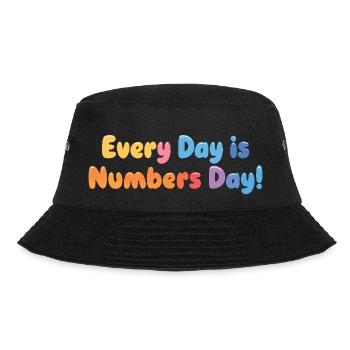 ZAHL TAG - Bucket Hat - Schwarz - Vorne - Lela (165cm)