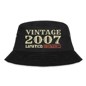 2007 Vintage: Einzigartiges Retro-Geschenk zum 17-jährigen Jubiläum - Bucket Hat - Schwarz - Vorne - Lela (165cm)