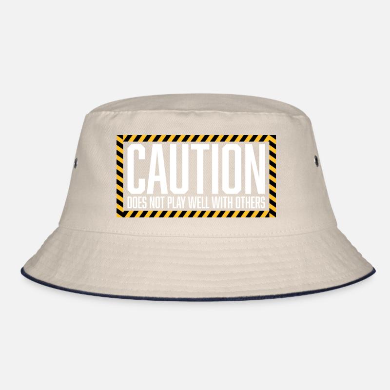 Caution Does Not Play Well With Others Warnung Bucket Hat