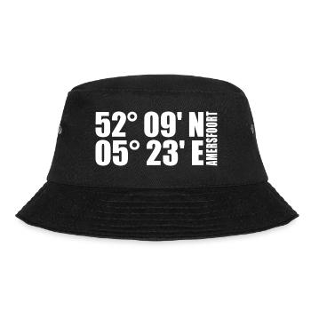 Amersfoort Koordinaten - Bucket Hat - Schwarz - Vorne - Lela (165cm)
