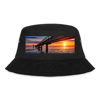 Usedom im Sonnenuntergang - Bucket Hat - Schwarz - Vorne - Lela (165cm)