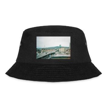 Prime Tower Zürich - Bucket Hat - Schwarz - Vorne - Lela (165cm)