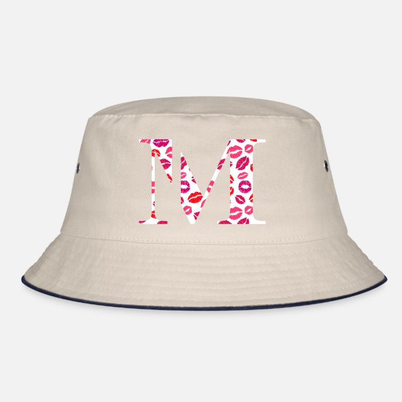 Buchstabe m Küsse Bucket Hat