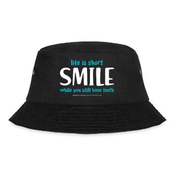 Lächeln (dunkel) - Bucket Hat - Schwarz - Vorne - Lela (165cm)