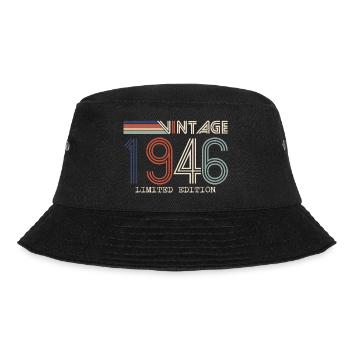 Jahrgang 1946 Jubiläumsgeschenk - Jahrgang 1946 - Bucket Hat - Schwarz - Vorne - Lela (165cm)