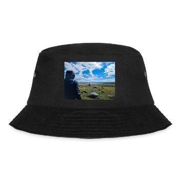 Fernweh - Sehnsucht nach Weite - Bucket Hat - Schwarz - Vorne - Lela (165cm)