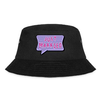 PAAR. GERADE VERHEIRATET. Junggesellinnenabschied. HEILIGER VALENTINSTAG. MARIES - Bucket Hat - Schwarz - Vorne - Lela (165cm)