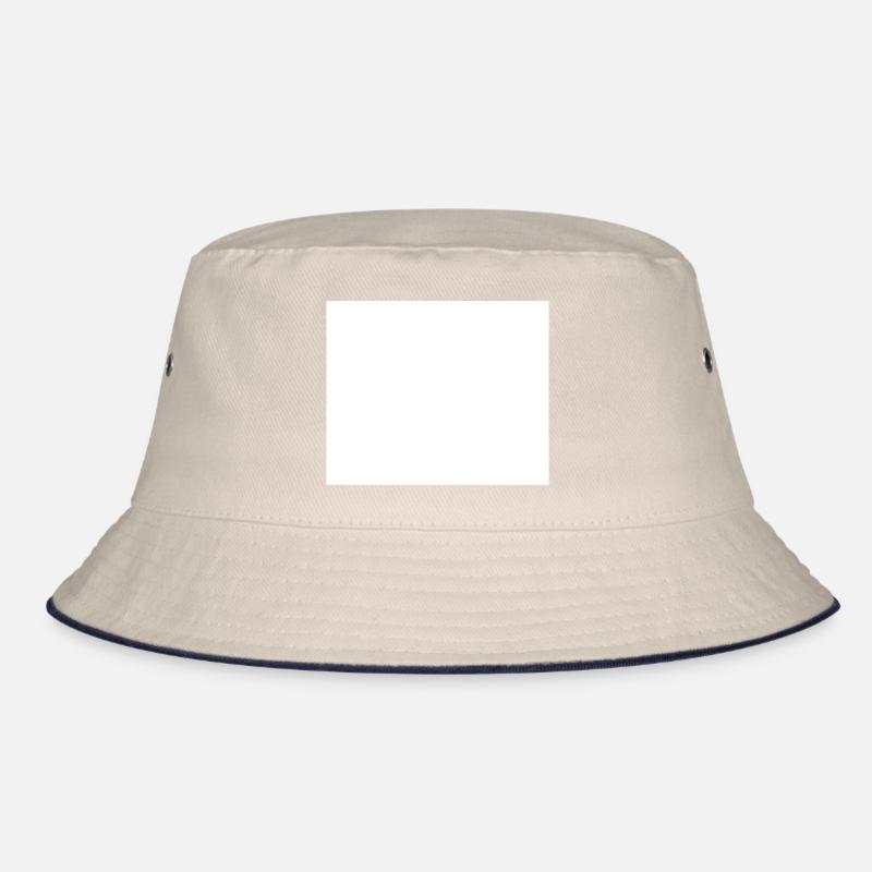 Quatrat in white Bucket Hat