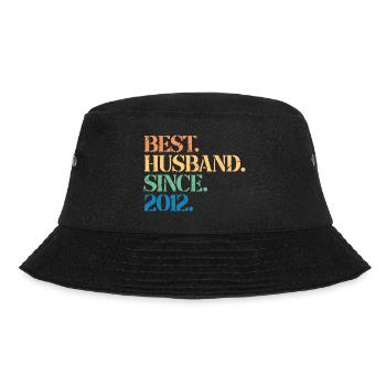 Bester Ehemann seit 2012, Geschenk zum 11-jährigen Jubiläum - Bucket Hat - Schwarz - Vorne - Lela (165cm)