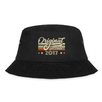 Dezember 2017 - Geburtstagsgeschenk Dezember 2017 - Bucket Hat - Schwarz - Vorne - Lela (165cm)