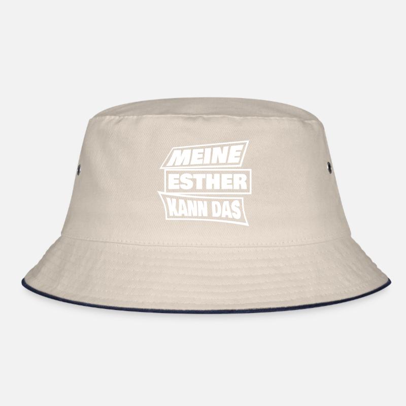Esther als Esther Bucket Hat