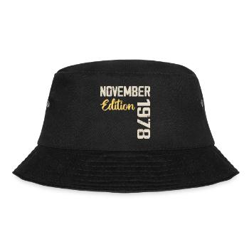 Geboren im November 1978 - Ausgabe 1978 - Bucket Hat - Schwarz - Vorne - Lela (165cm)
