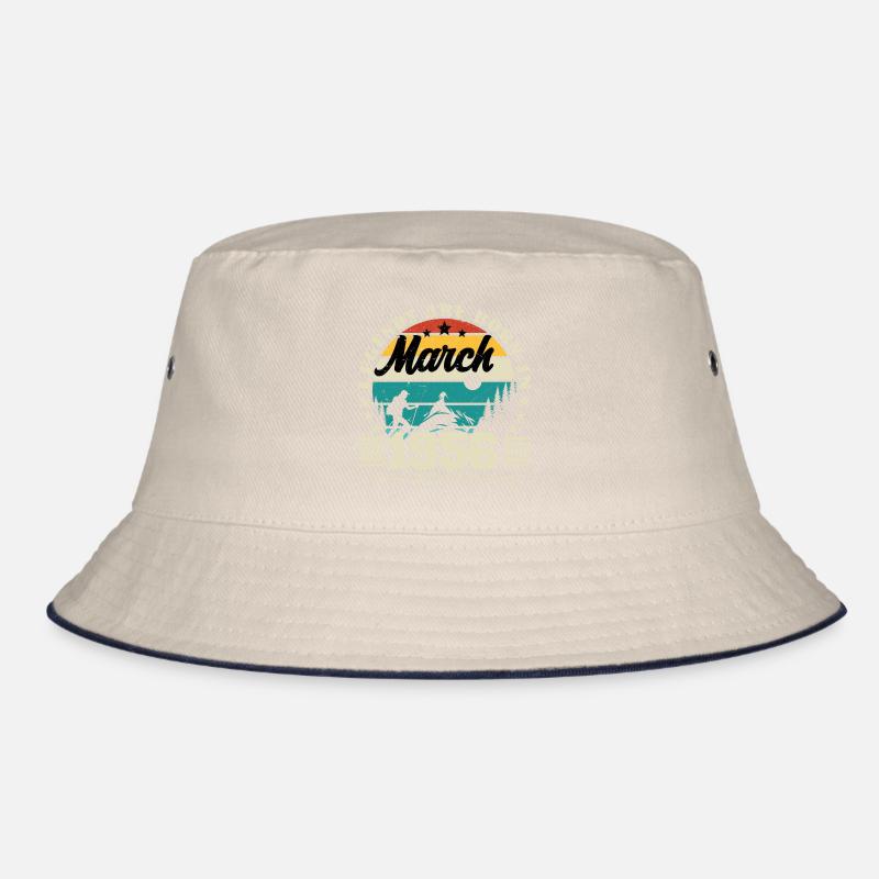 März 1956. Geburtstagsgeschenk März 1956. Bucket Hat