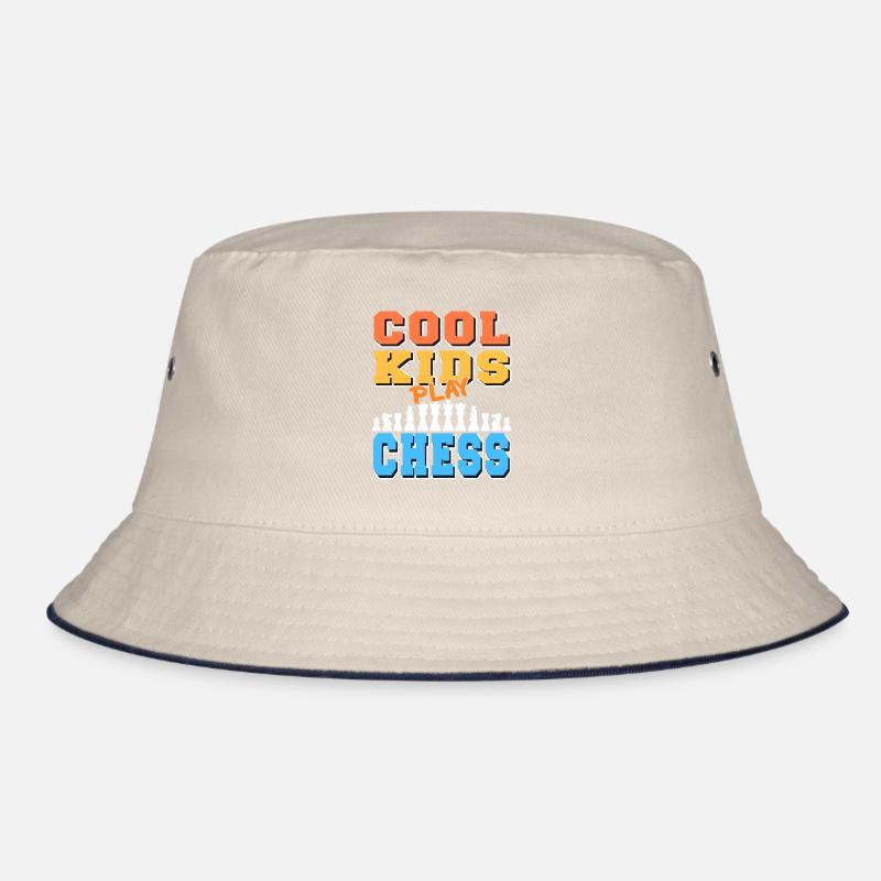 Les enfants cool jouent aux échecs Bob