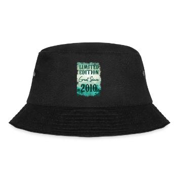 Einzigartig in seiner Art seit 2010 - Bucket Hat - Schwarz - Vorne - Lela (165cm)