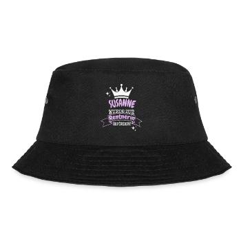 Susanne wurde zur Rentnerin befördert - Bucket Hat - Schwarz - Vorne - Lela (165cm)