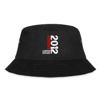 2012 August Limited Edition 11. Geburtstag Outfit - Bucket Hat - Schwarz - Vorne - Lela (165cm)