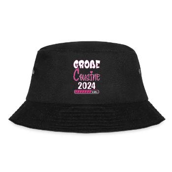 Grosse Cousine 2024 loading Ankündigung - Bucket Hat - Schwarz - Vorne - Lela (165cm)