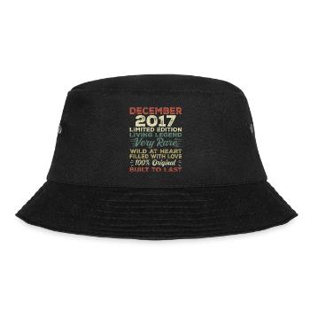Dezember 2017 - Geburtstag Dezember 2017 Jahr - Bucket Hat - Schwarz - Vorne - Lela (165cm)