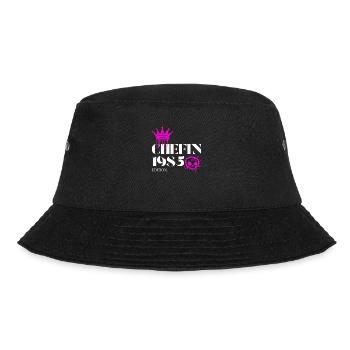 Chefin Edition 1985 – Frauenpower 40 Jahre - Bucket Hat - Schwarz - Vorne - Lela (165cm)