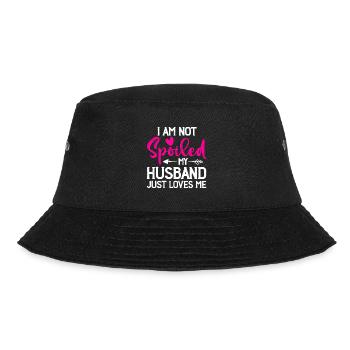 Verwöhnter Ehemann liebt mich - Bucket Hat - Schwarz - Vorne - Lela (165cm)
