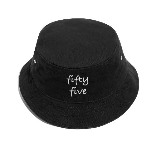 Fiftyfive -teksti valkoisena kahdessa rivissä - Kalastajanhattu