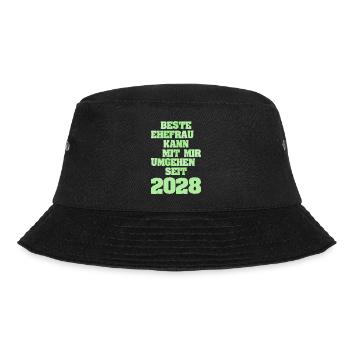 Frau Jahr2028 - Bucket Hat - Schwarz - Vorne - Lela (165cm)