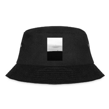 Der highseat auf einem hügel im feld - Bucket Hat - Schwarz - Vorne - Lela (165cm)