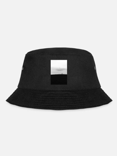 Der highseat auf einem hügel im feld - Bucket Hat - Schwarz