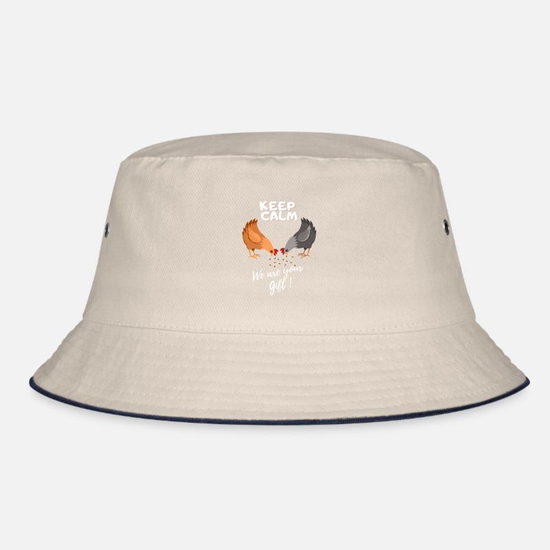 Bewahren Sie Ruhe, wir sind Ihr Geschenk Bucket Hat