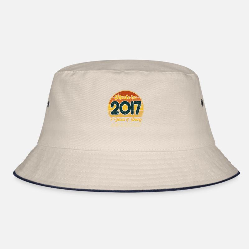 Né en 2017 - Vintage 2017 Anniversaire Rétro Bob