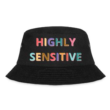 Hochsensibel in englischer Sprache und bunt - Bucket Hat - Schwarz - Vorne - Lela (165cm)