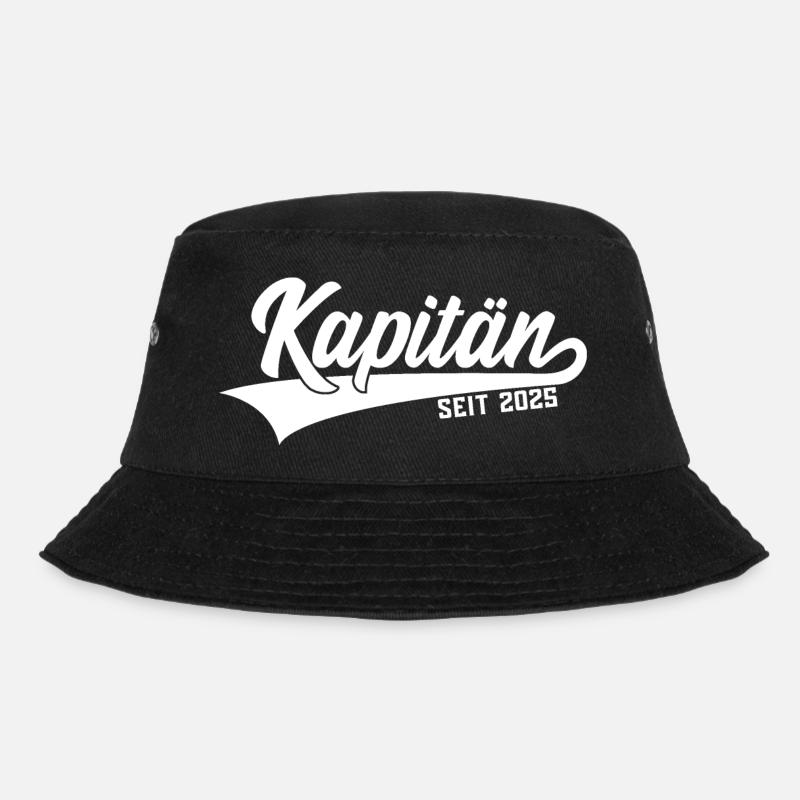 KAPITÄN SEIT 2025 - Bucket Hat - Schwarz