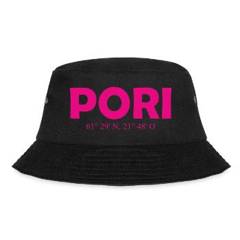 Pori - Finlande - Coordonnées - Longitude Latitude - Bob - noir - Devant - Lela (165cm)