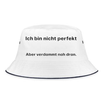 Humorvoller Spruch mit Selbstironie - Bucket Hat - Weiß/Navy - Vorne