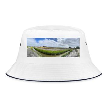 Panoramafeld mit Graben und Blumen - Bucket Hat - Weiß/Navy - Vorne