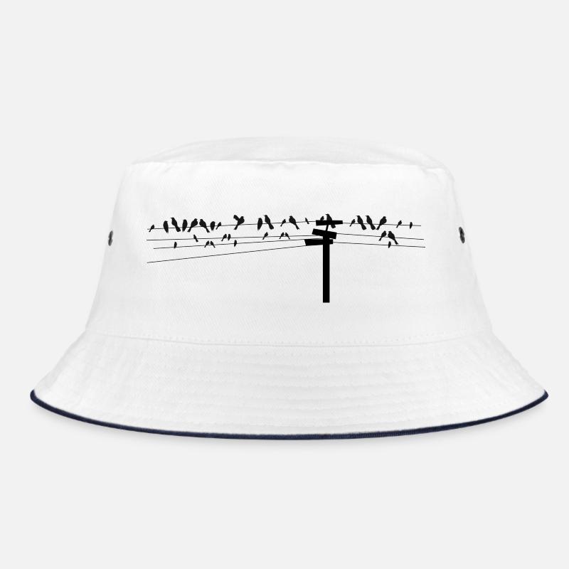 Vögel sitzen gemeinsam auf einer Stromleitung Bucket Hat