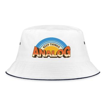 Keep Things Analog – Retro Tech-Statement - Bucket Hat - Weiß/Navy - Vorne